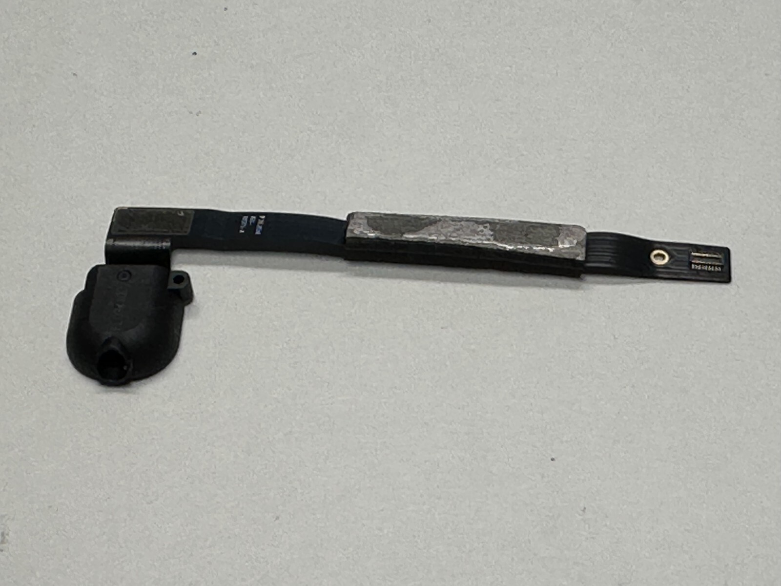 iPad 7th Generation A2197 Headphone Jack Flex Cable