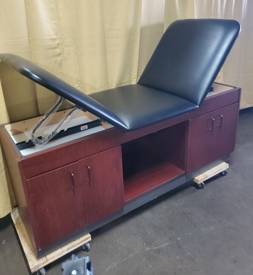Clinton Classic Treatment Table with Doors *