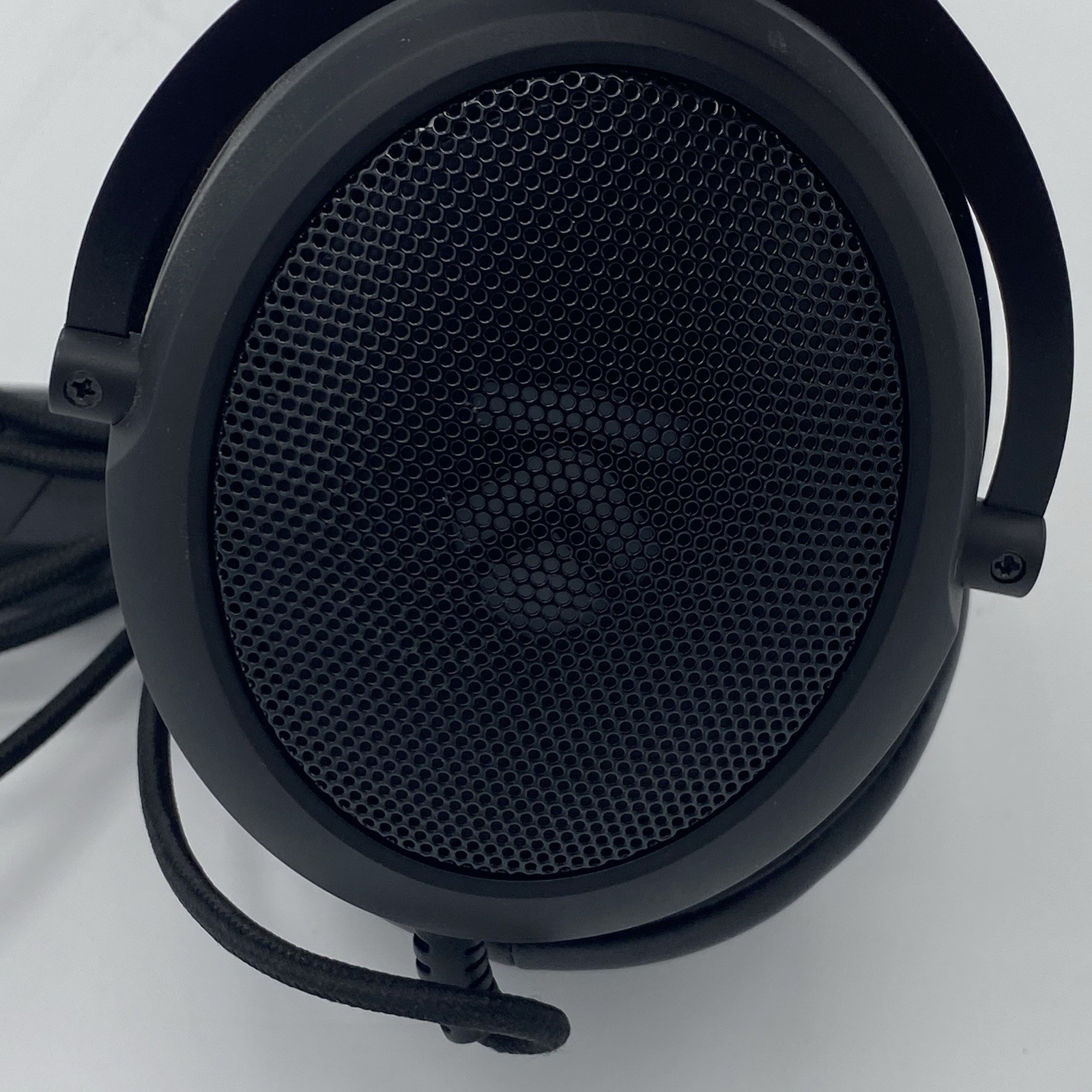 Eluktronics Covert Cans Wireless Gaming Headset