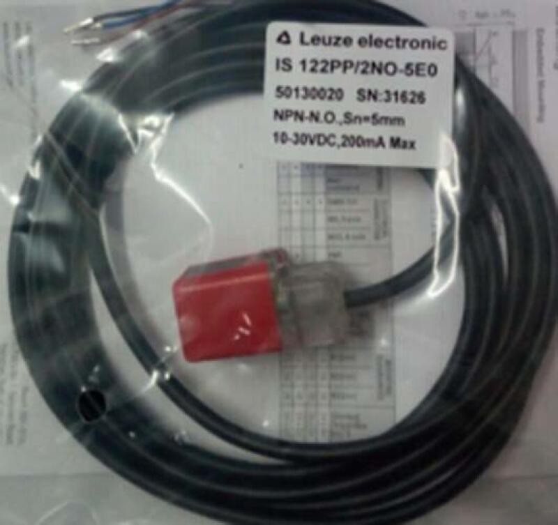 LEUZE IS 122PP/2NO-5E0 Proximity Switch NEW