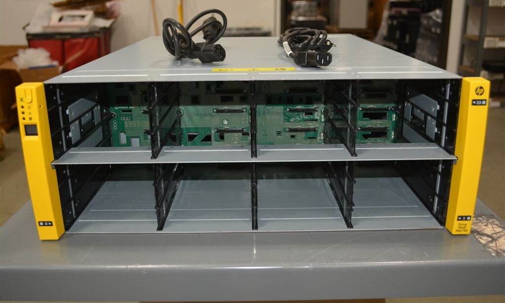 HP M6720 QR491-63012 Drive Shelf 4U SAS 3.5" Drive Enclosure 24-Port
