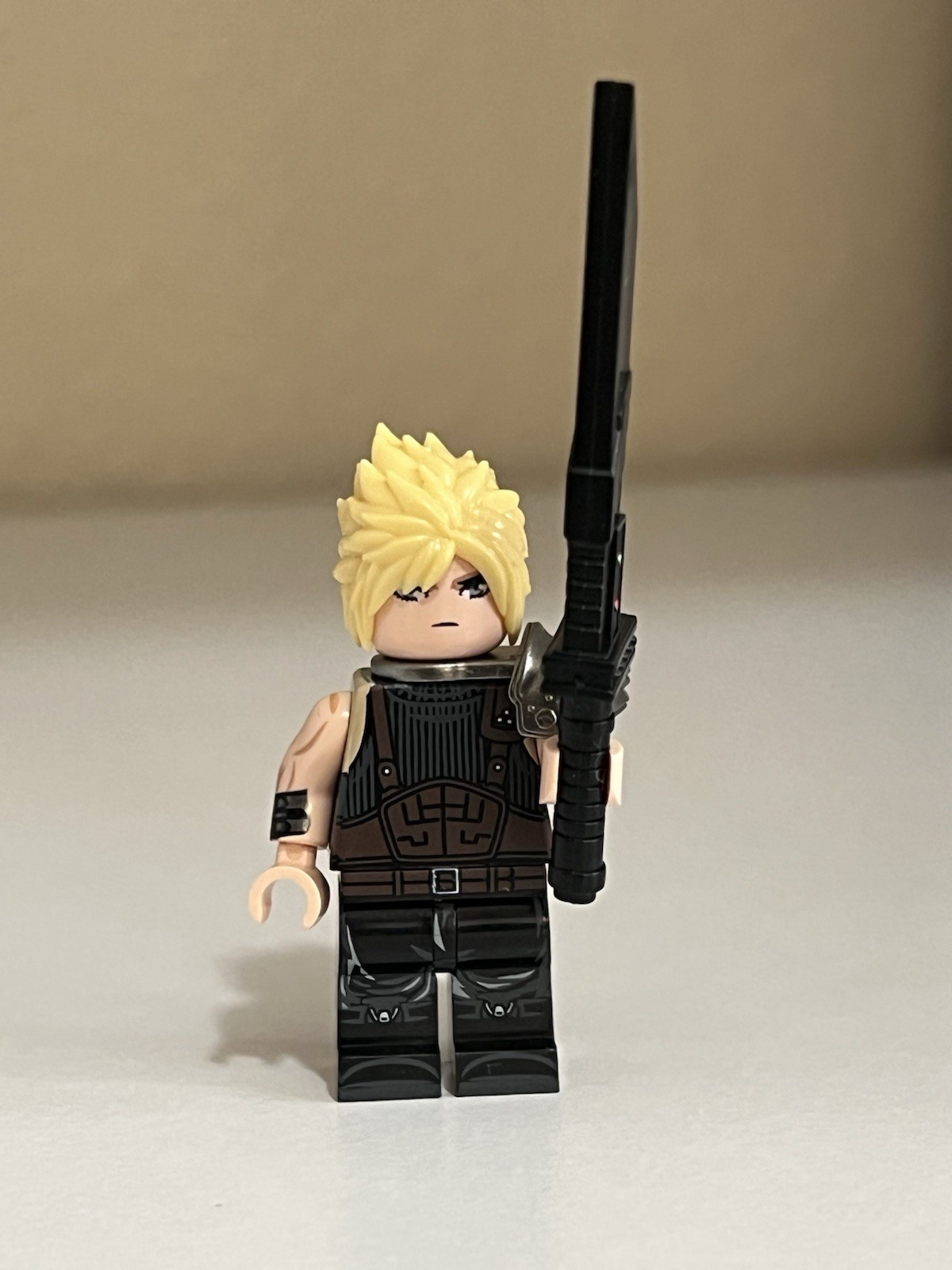 FF7 Cloud Strife Minifigure Custom