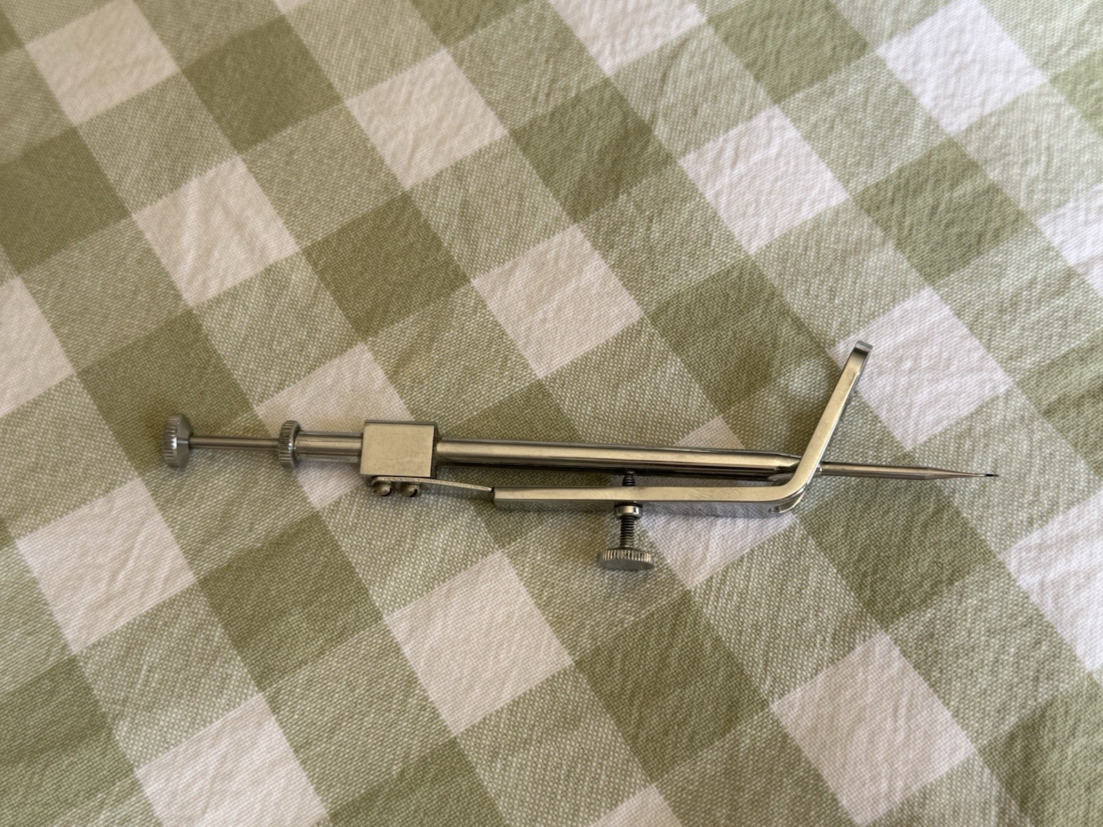Rotring compass in case