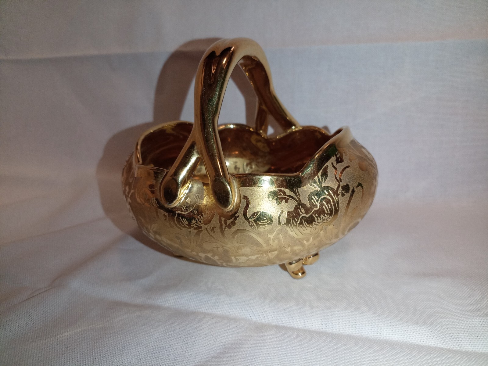 Osborne 22KT Gold Basket Vintage Hand pained 22 Karat