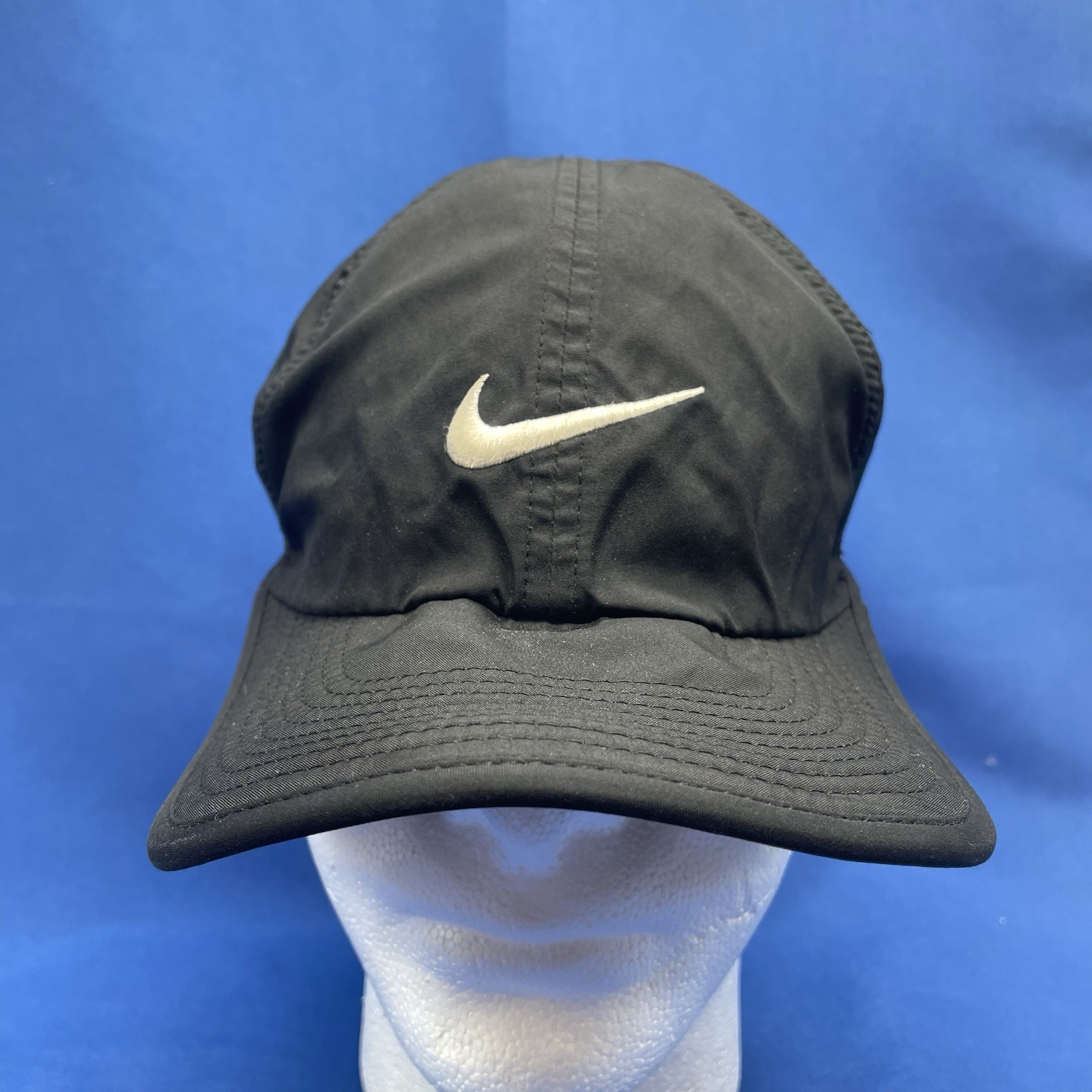 Nike Dri-Fit Hat Black Featherlight 6 Panel Vented Running Strapback Cap