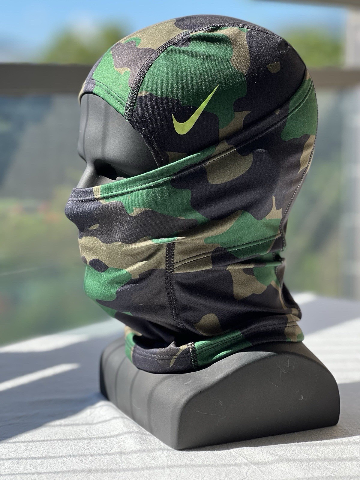 Nike Pro Therma-Fit Hyperwarm Black / Green Hood