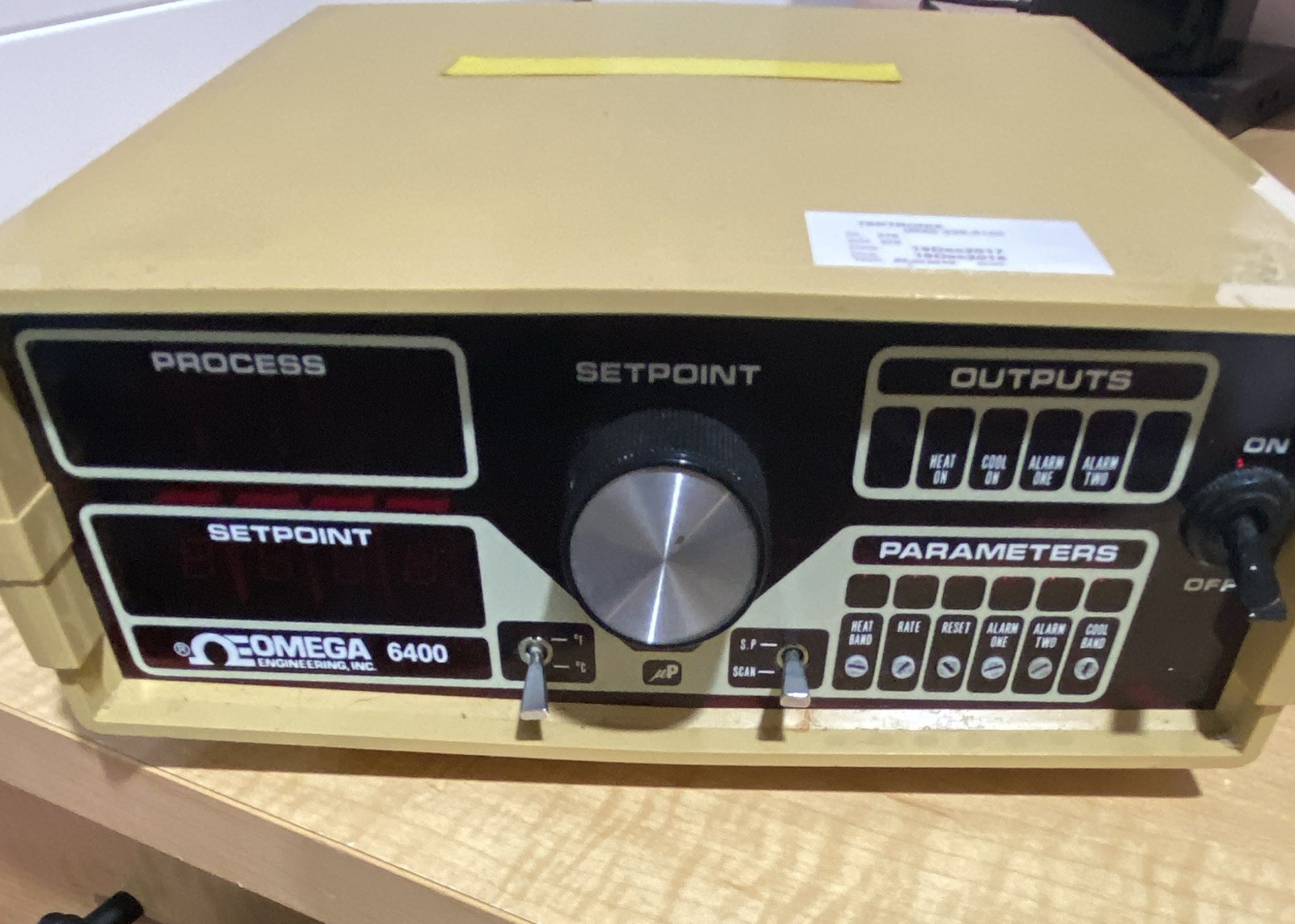 OMEGA 6400 Process Calibrator Type Process Calibrator MPN 6400