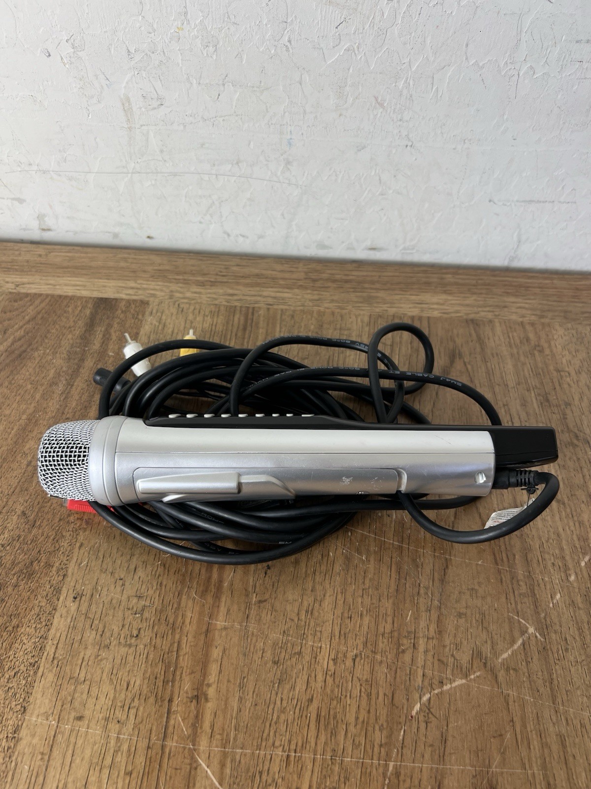 MagicSing ET9K Microphone Magic Sing Wired Karaoke Mic No charging cable
