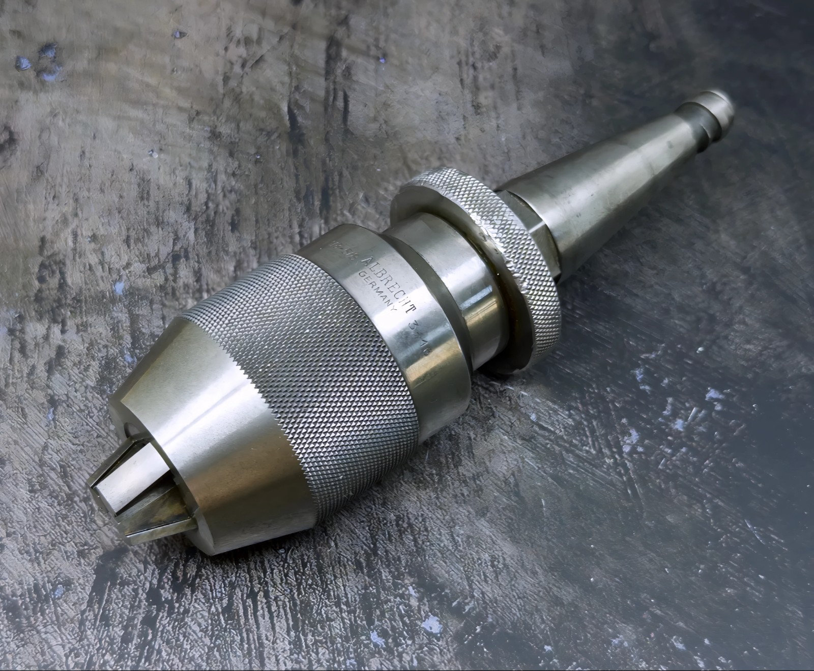 ALBRECHT KEYLESS DRILL CHUCK - MOORE TAPER SHANK - 1/8" to 5/8"