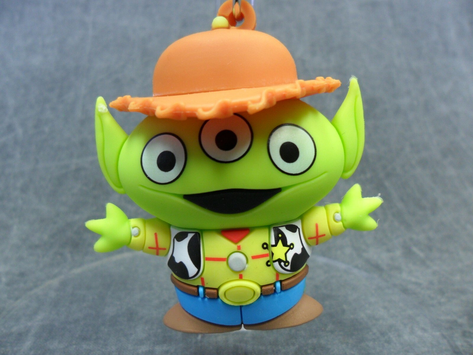 Disney Pixar NEW * Alien Woody Clip * Mash-Ups Blind Bag Monogram Key