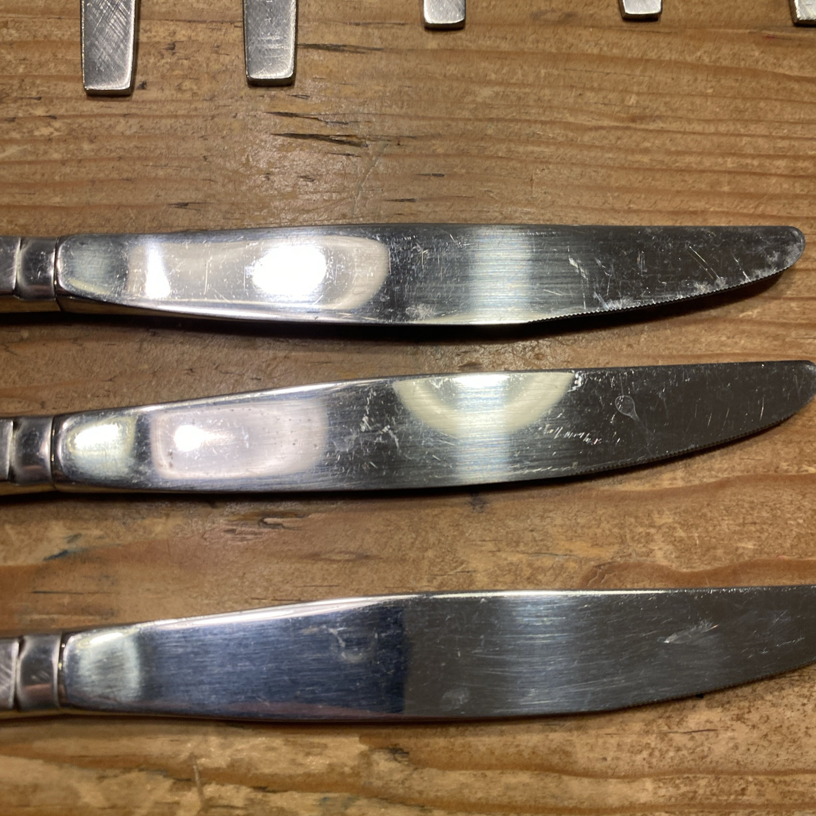 11 Pc Oneida CAPISTRANO Stainless Oneidacraft Deluxe Flatware Spoon Fork Knife