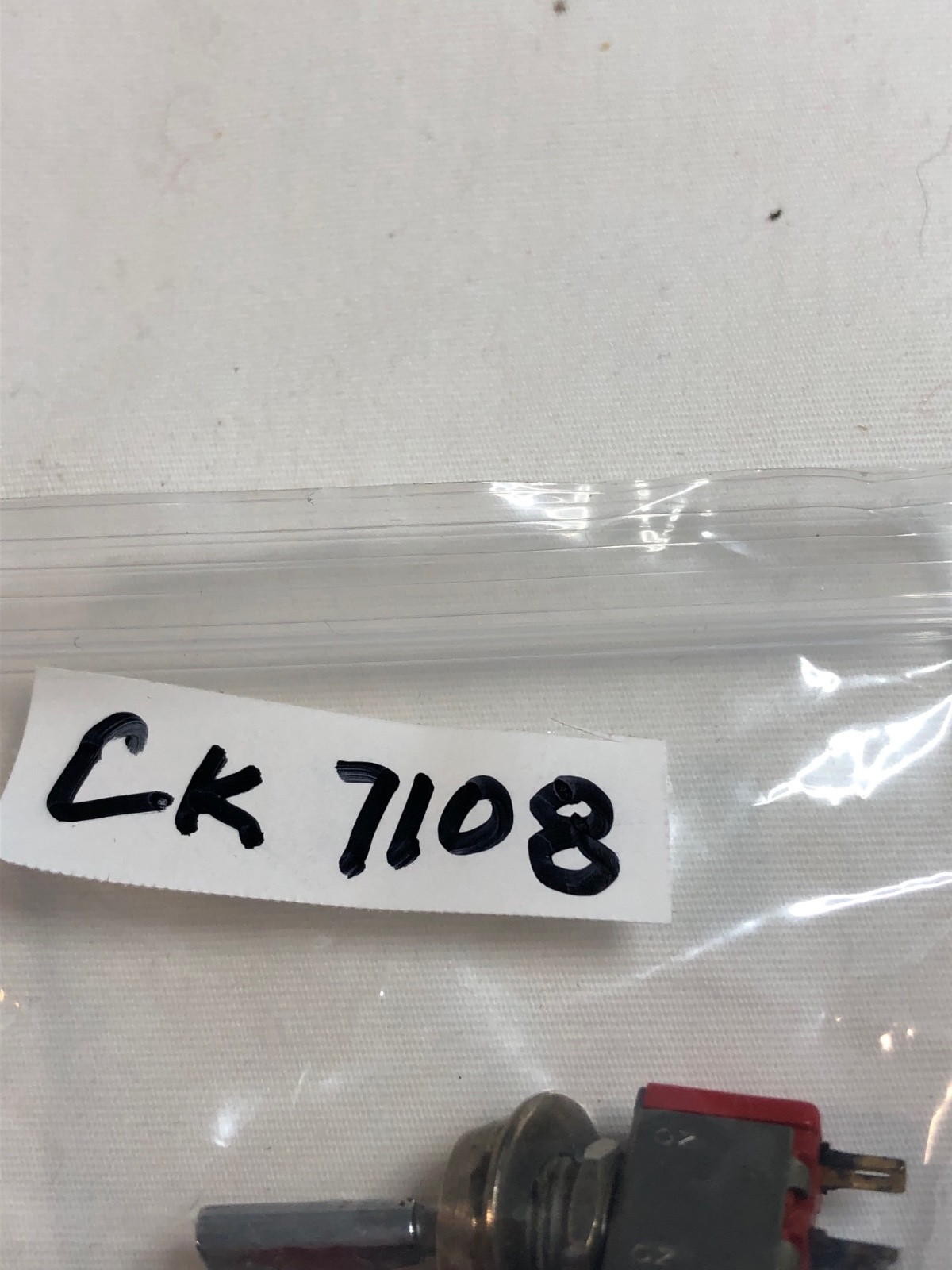 Switch, C-K Switch 7108 SPDT 5A@115V