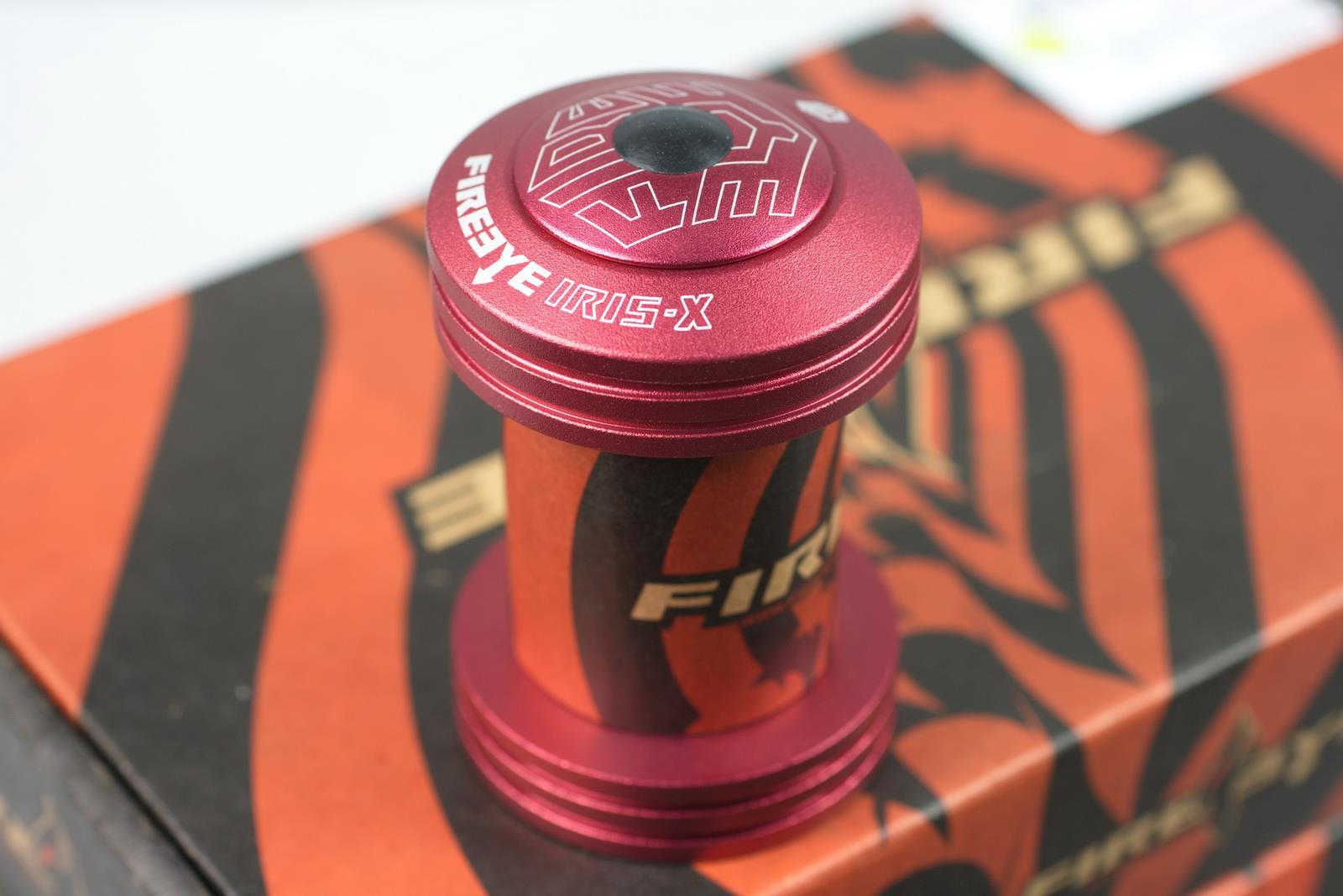 FireEye IRIS-X 1-1/8" Threadless Headset Heavy Duty Red