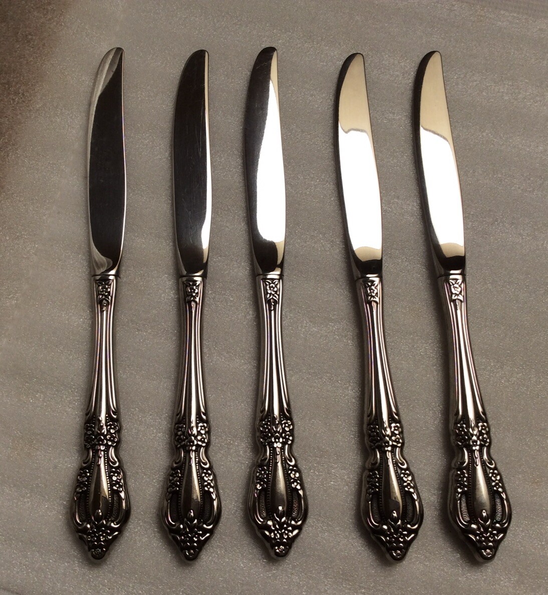 Oneida Distinction Deluxe Stainless Raphael 5 Modern Hollow Dinner Knives 9”
