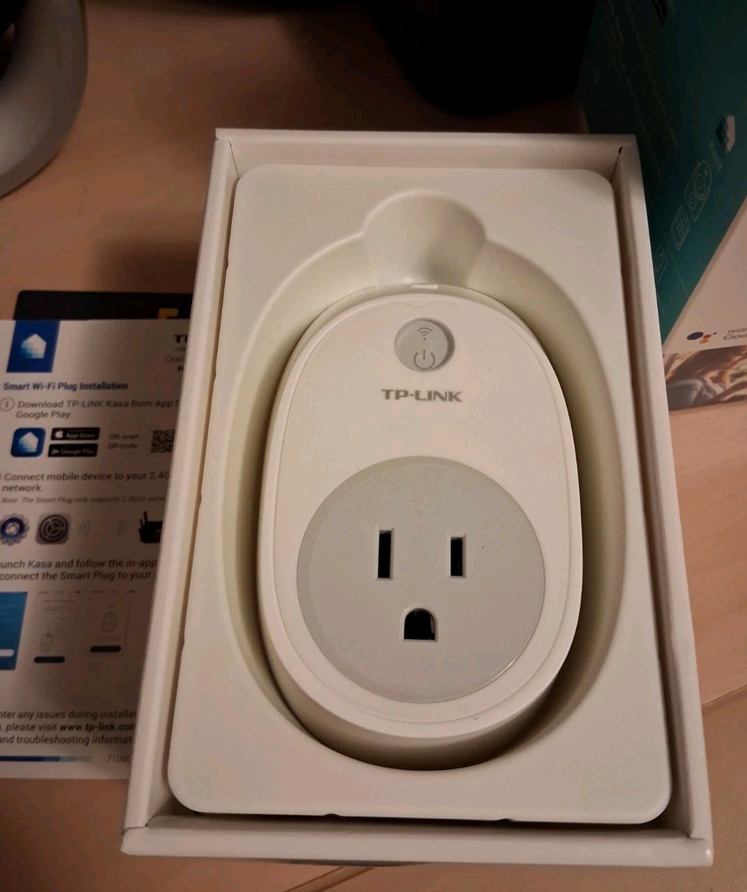 TP-LINK HS100 Smart Wi-Fi Plug, Alexa/Google Assistant, Remote Access, White
