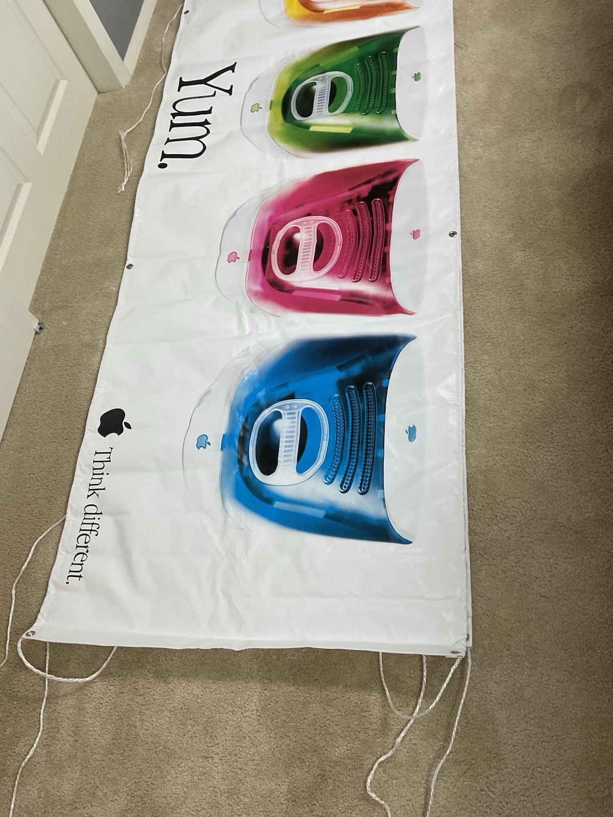 Vintage 1990’s Apple Computer Macintosh Vinyl Banner (120x34)Think DifferentRARE
