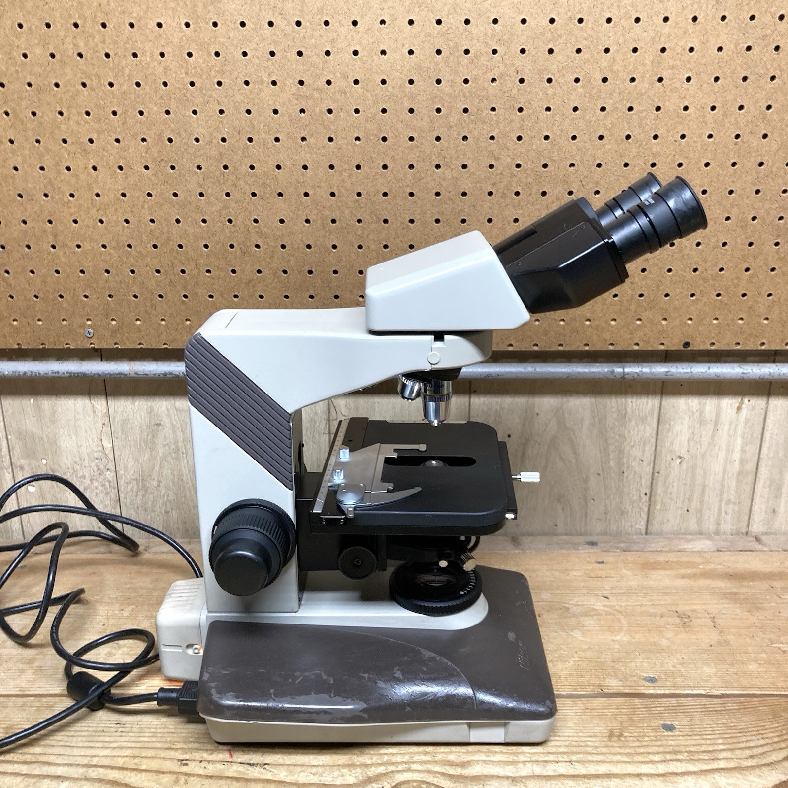 Nikon Labophot 2 Binocular Microscope W/ 3 Objectives - READ DESCRIPTION