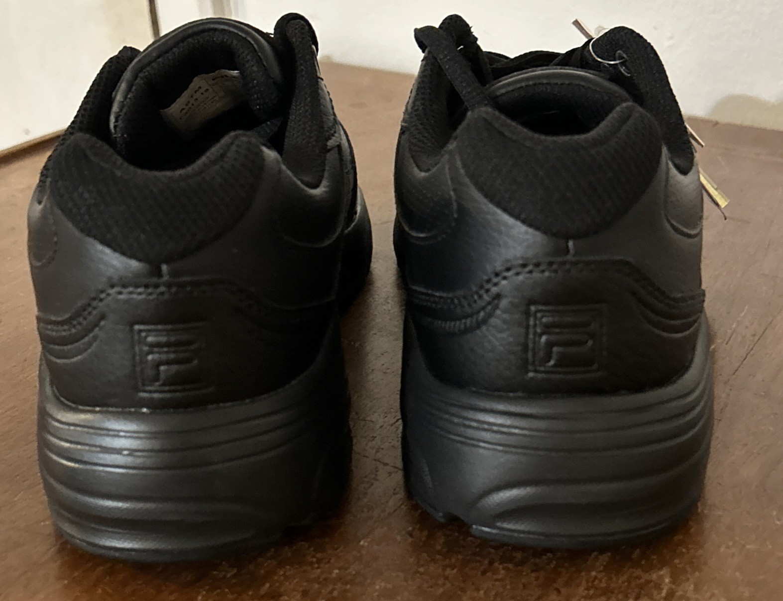 FILA Workshift SR Sneaker, Black, Women’s Sz 7 Wide, 5SGW0002-001, New In Box!