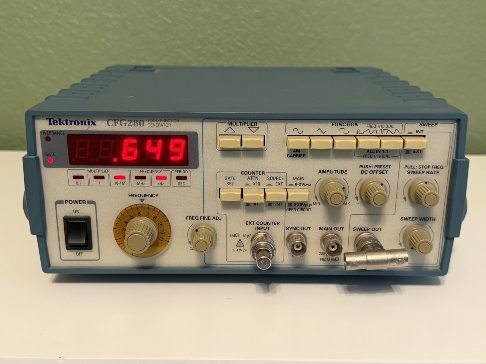 Tektronix CFG280 11MHz Function Generator