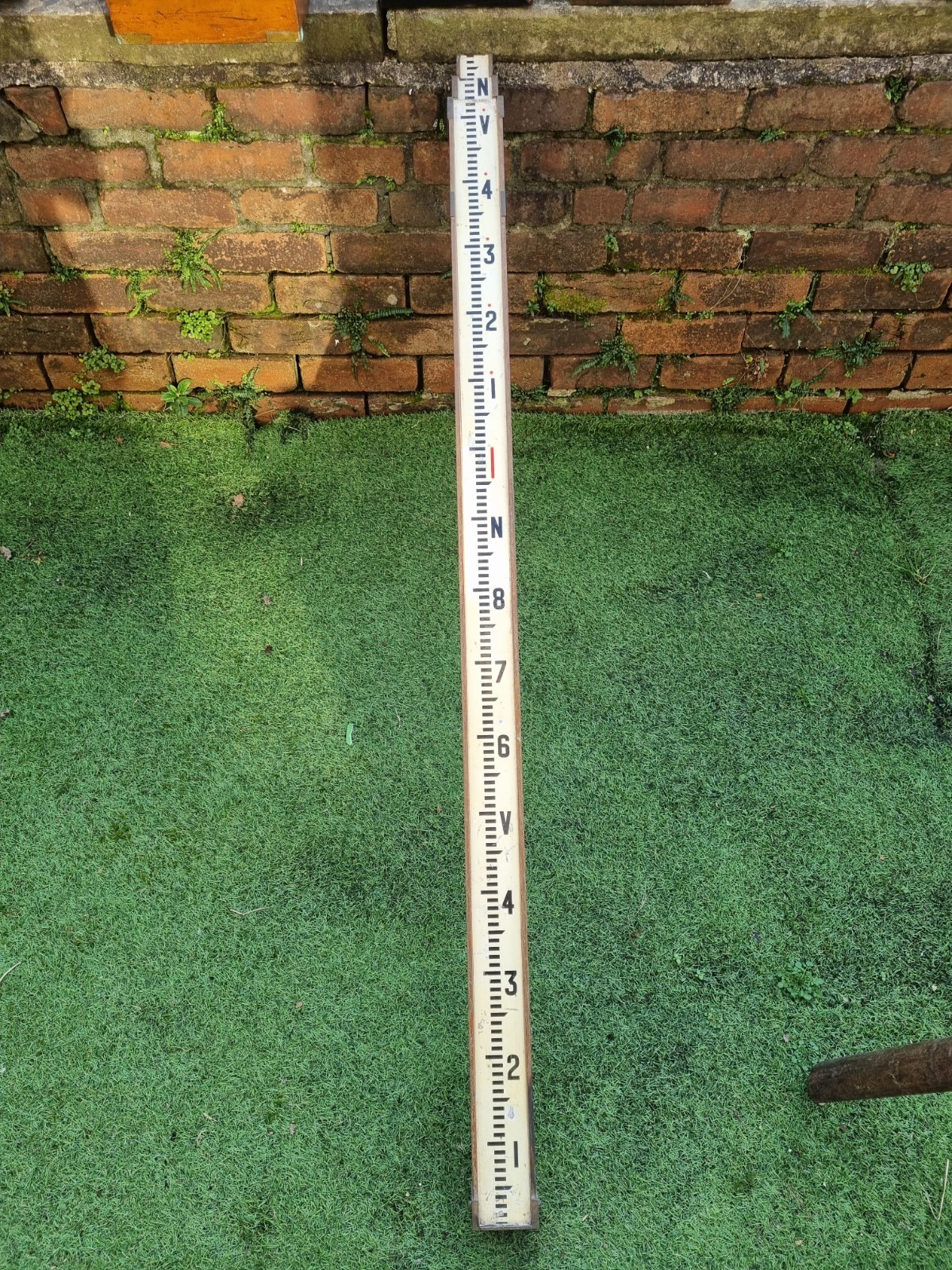 Surveyors Wooden Telescopic Measure Stick/ Rule / Staff 4.2 meters or 3 sections