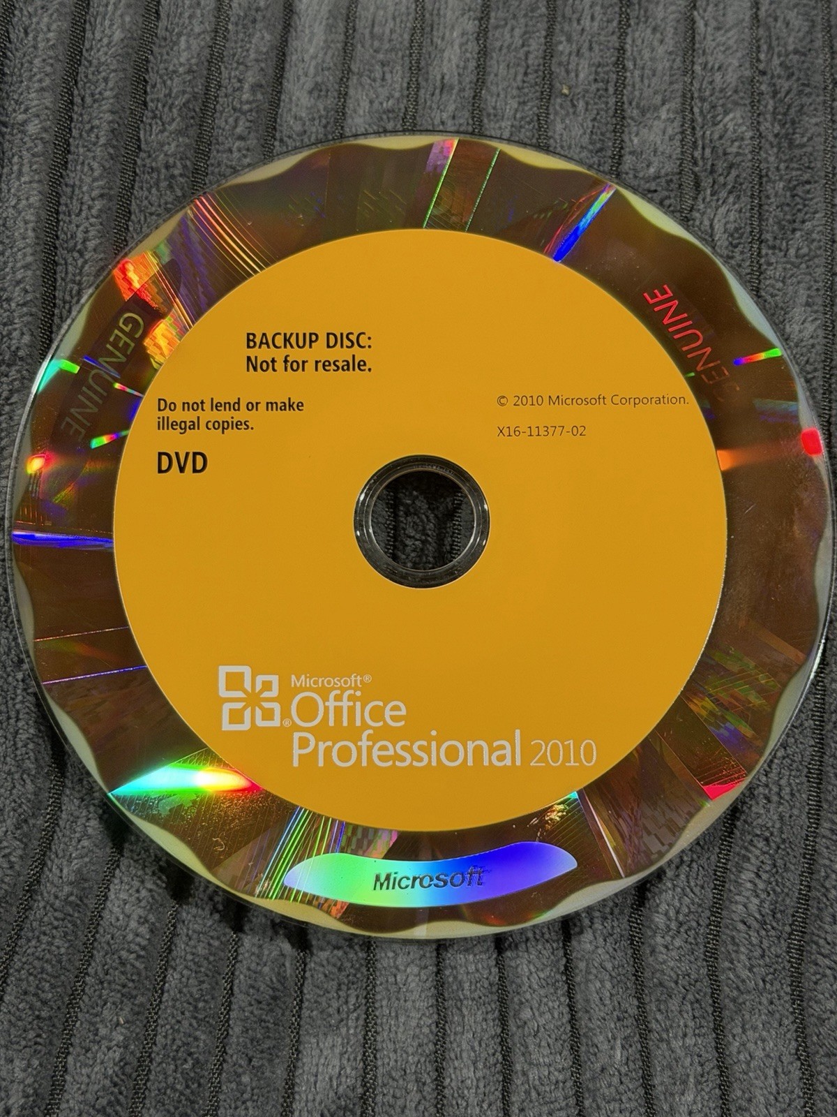 MICROSOFT OFFICE PROFESSIONAL 2010 - DISK ONLY - NO KEY