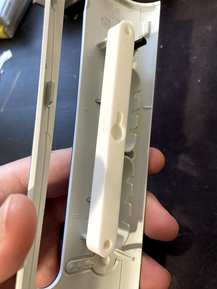 Xbox 360 FacePlate wall mounts, none damaging, hanging display