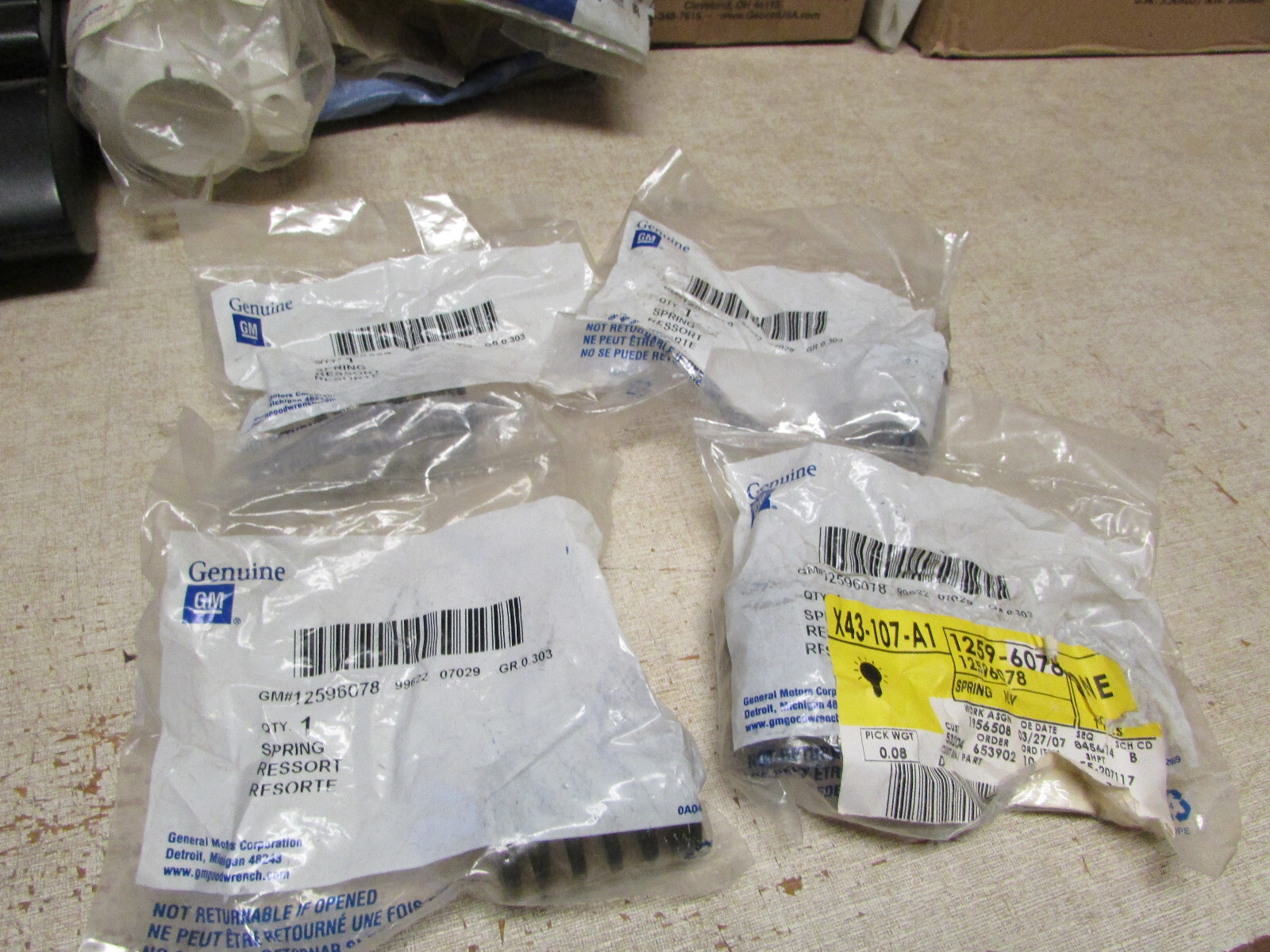 4 Pack OEM Engine Valve Spring-Valve/Rocker Spring GM 12596078 - FREE SHIPPING