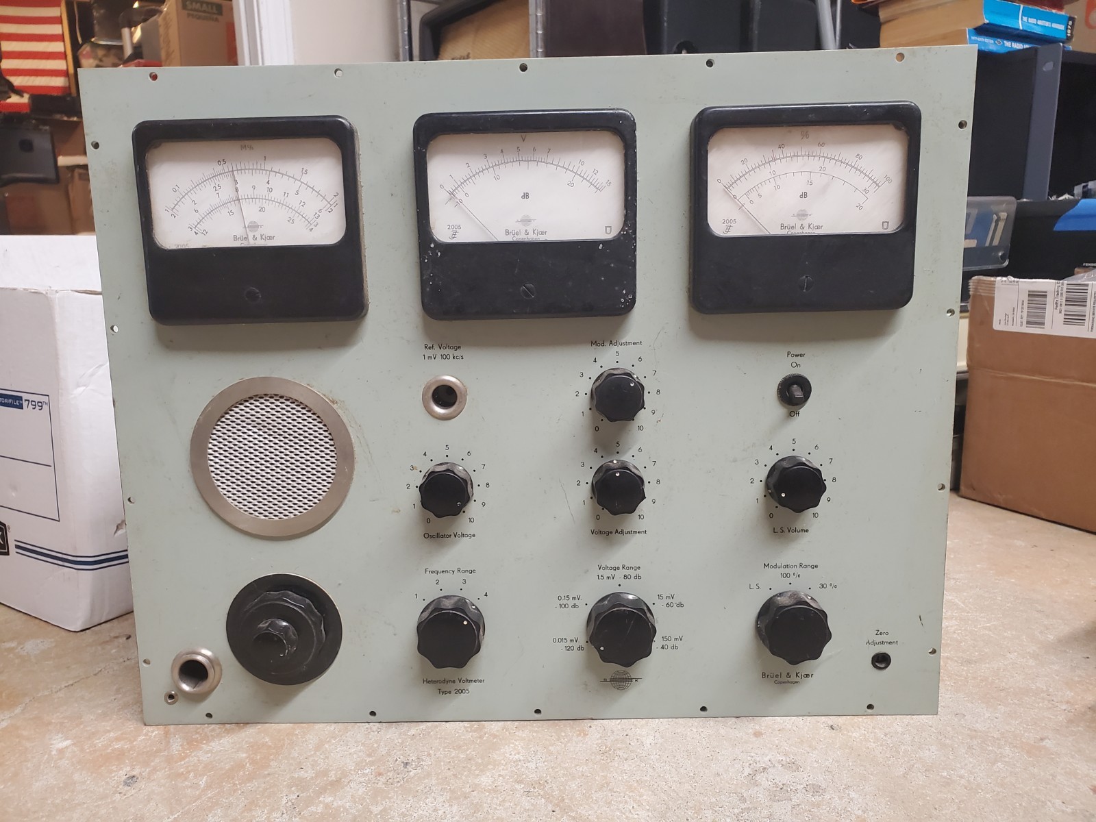 Brüel & Kjær Type 2005 heterodyne voltmeter