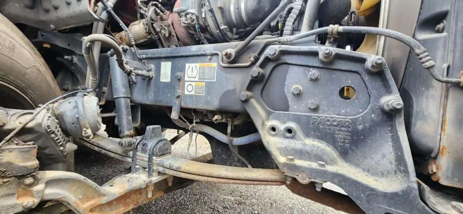 (Used) 2016 Peterbilt 579, FRONT LEAF SPRINGS Front Leaf & Springs  P-50987