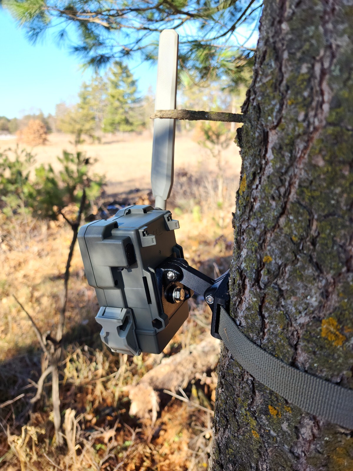 SPYPOINT Flex / Flex-M / Flex G36 Adjustable Trail Camera Tree Mount