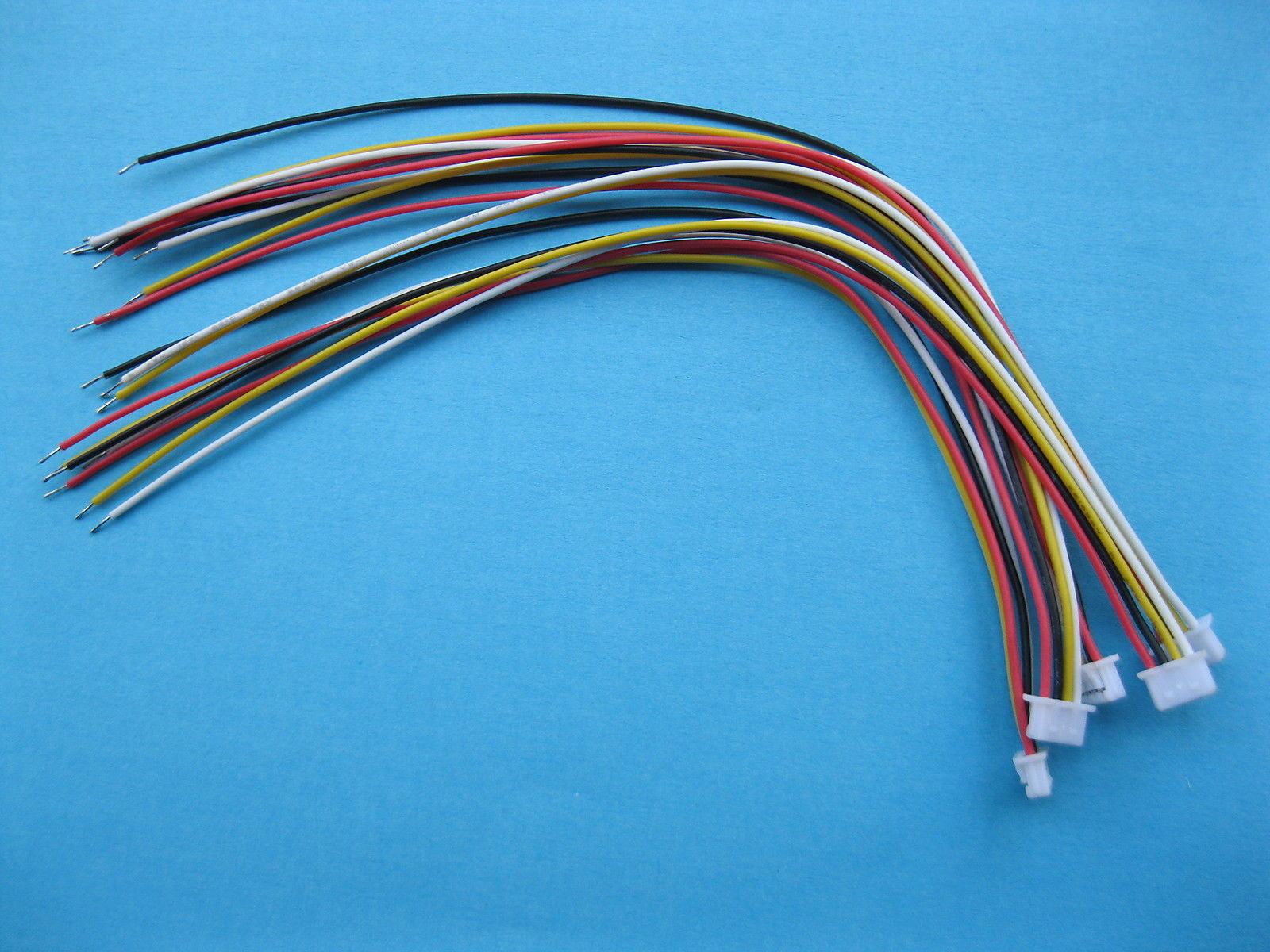 400 pcs 1.5mm 4Pin Female Polarized Connector w/ 28AWG 5.9inch 150mm Leads Cable