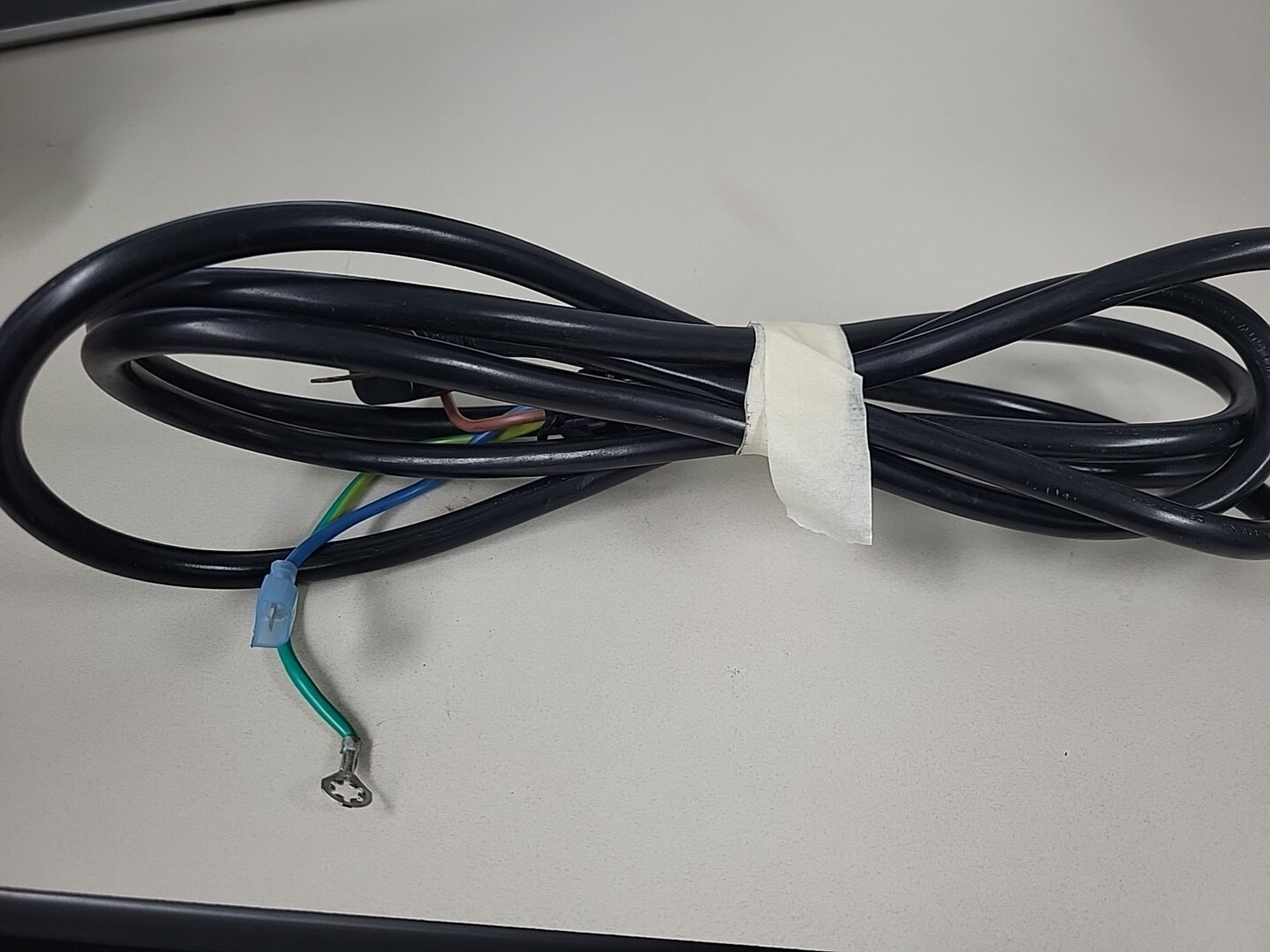 True 350 PB Treadmill Power Cord (24B)