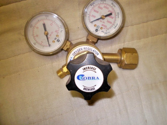 HENROB Cobra DHC-2000 Oxy-Acetylene Welding Cutting Torch Kit and Oxy Regulator