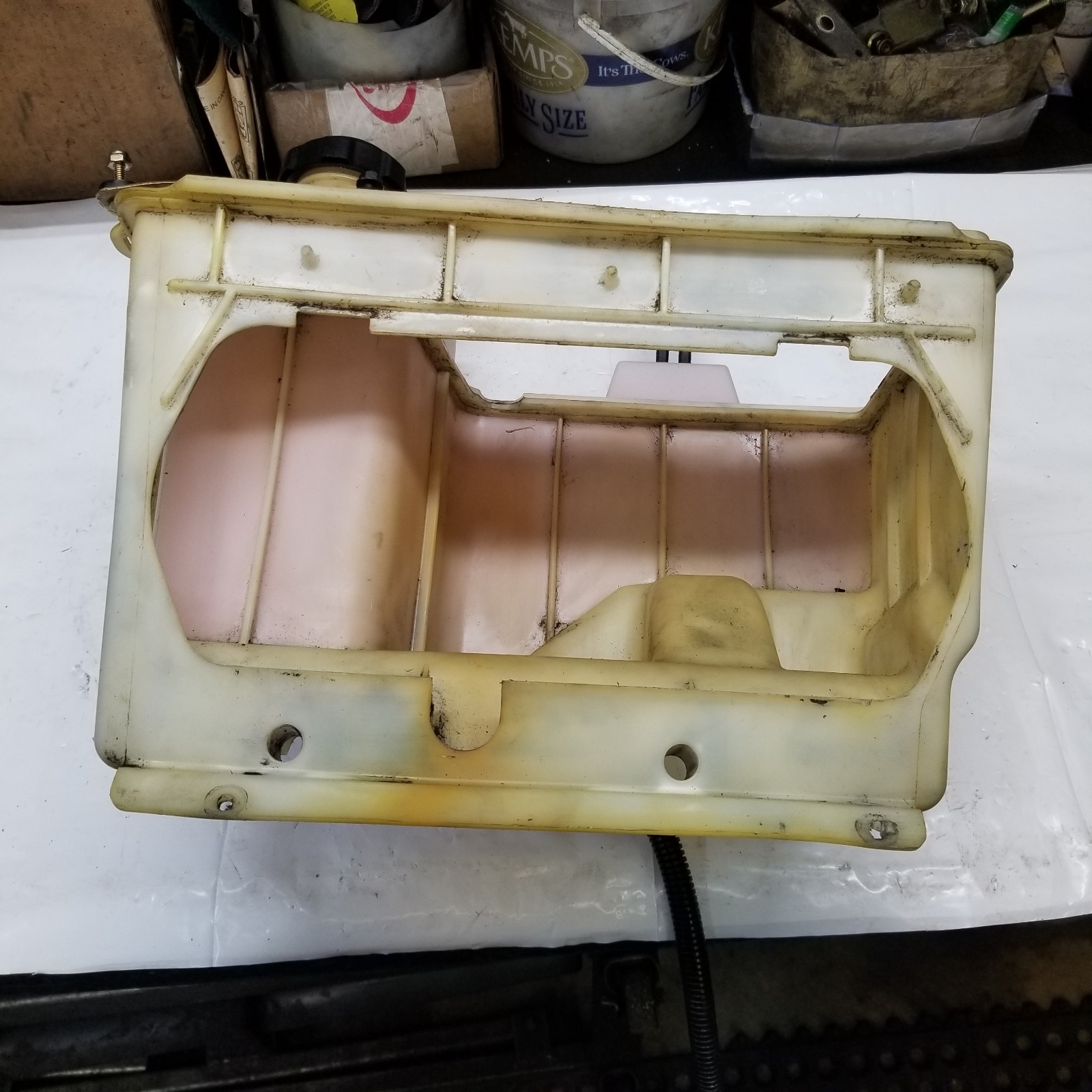 2001-2002 Polaris Edge XCSP Supersport Classic Indy oil tank airbox 1253336