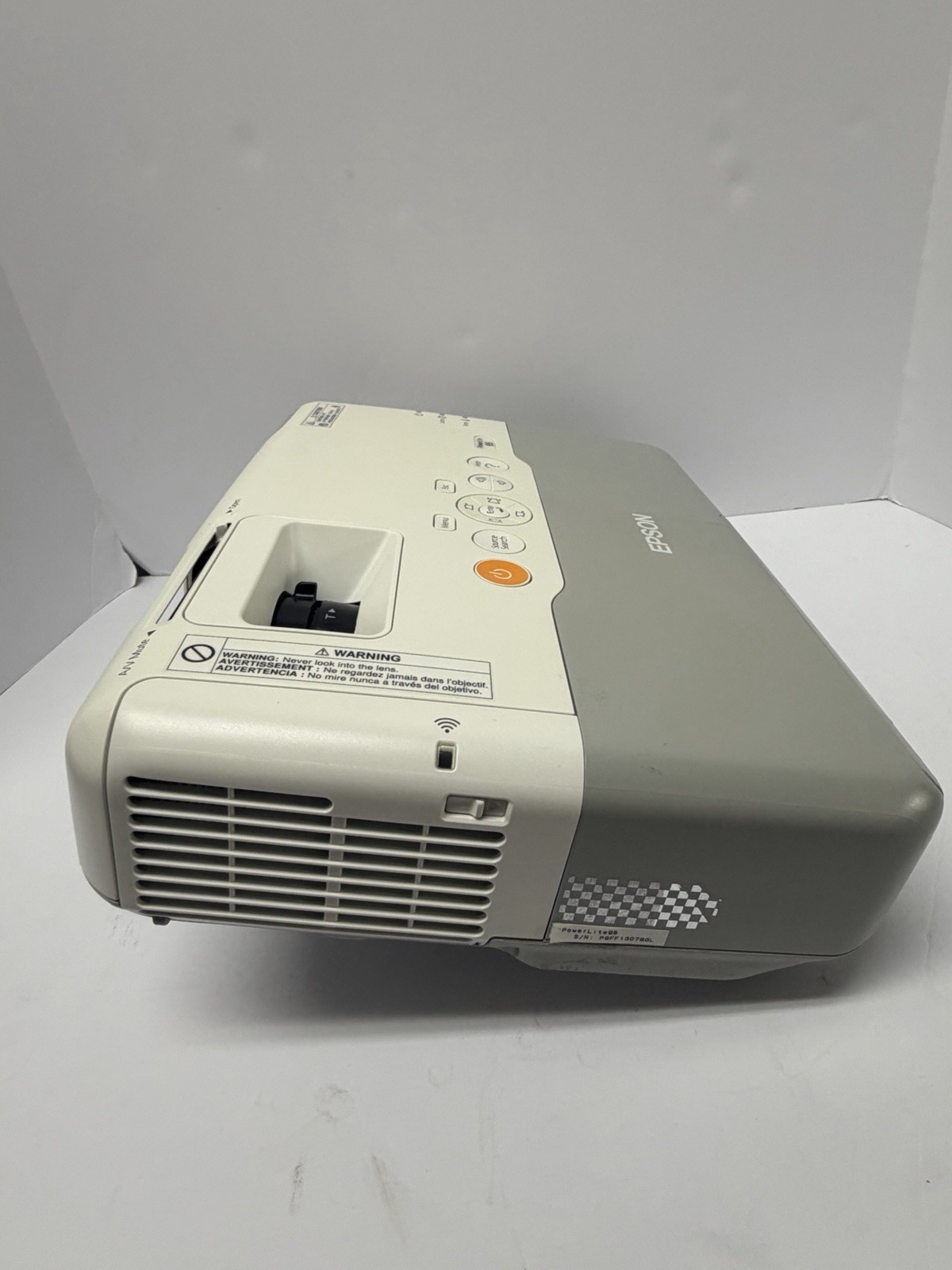 Epson H383A Powerlite 95 Projector 2500 Lumens w/ 457 Lamp Hours, Remote, Cables