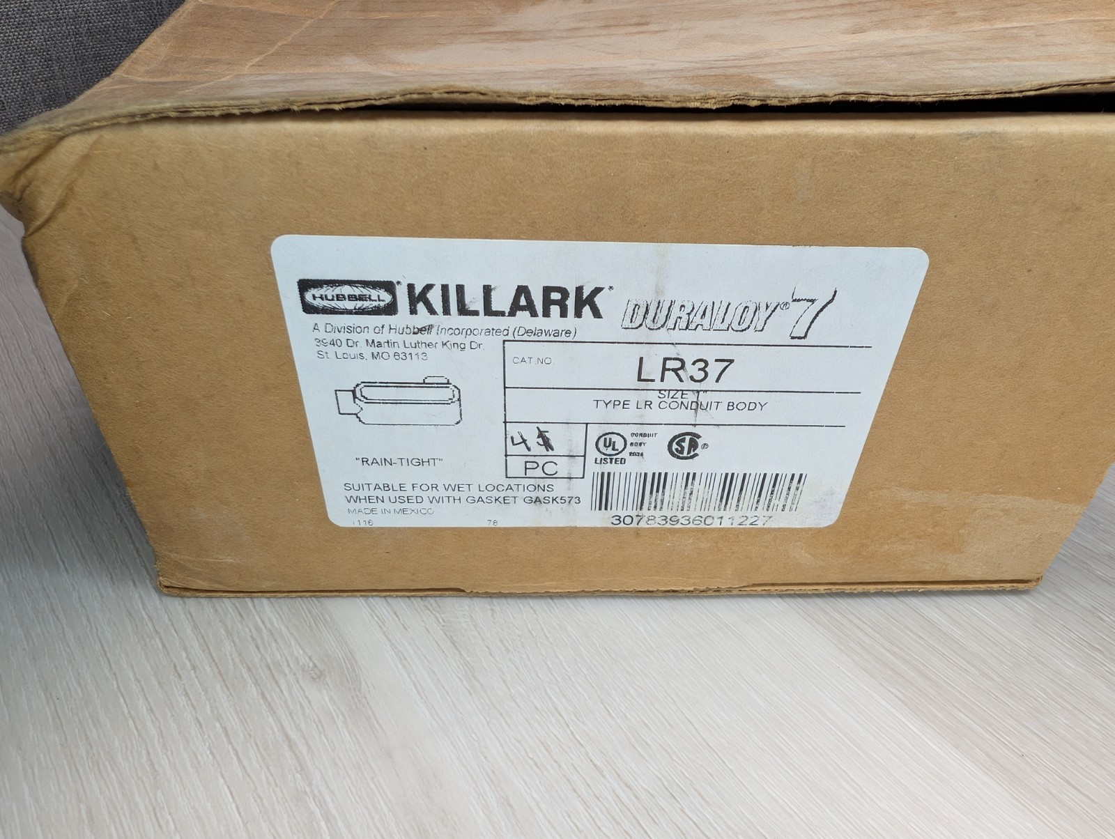 NEW! Killark LR37 Rain Tight Duraloy 1" Conduit Body Iron