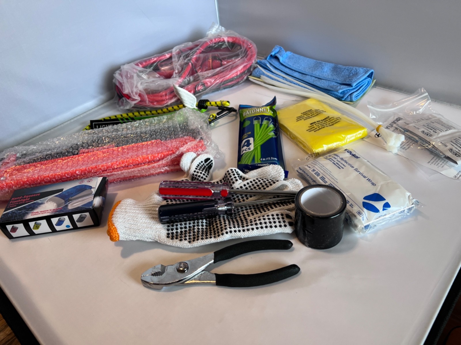 Hyundai Roadside Assistant kit