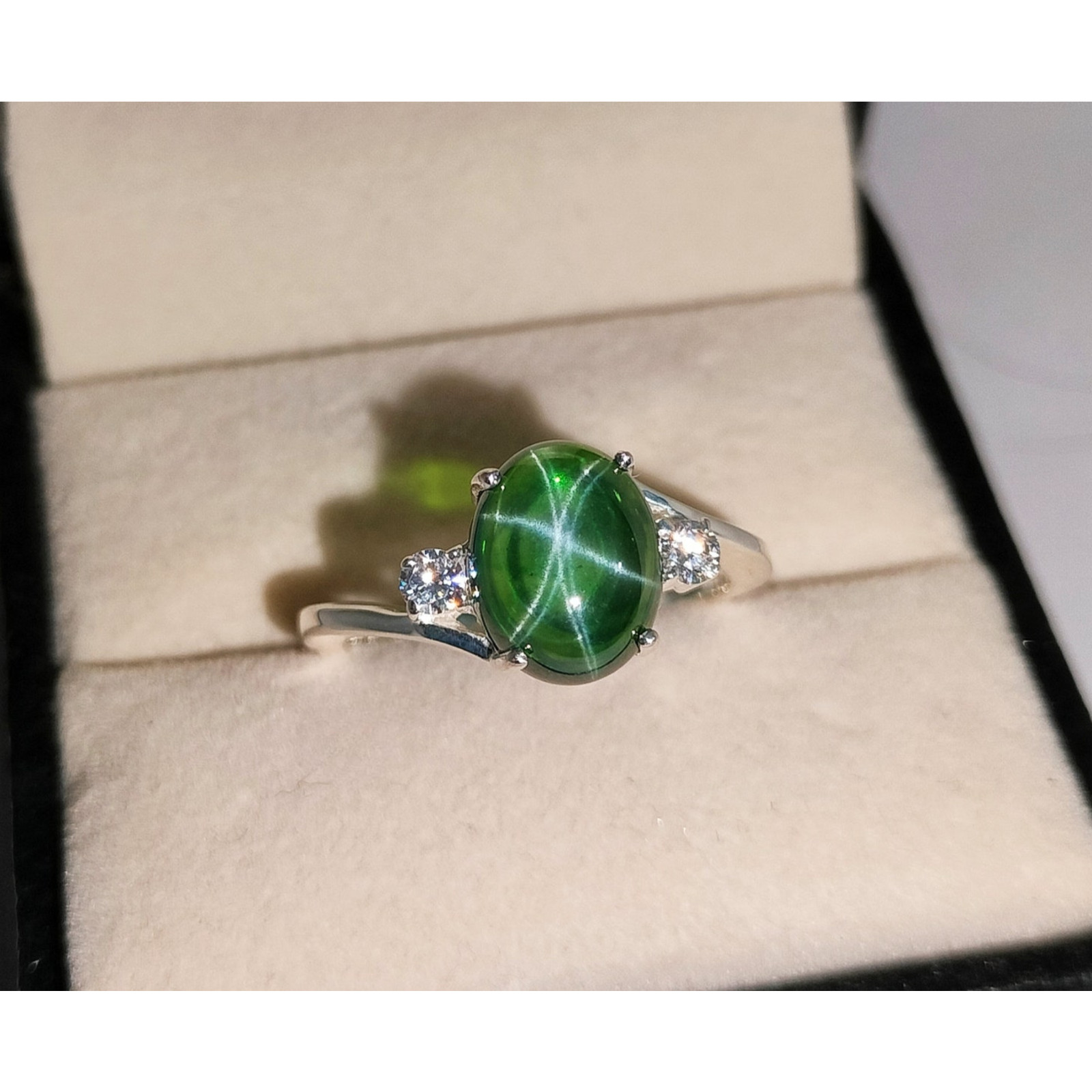 Lindy Star Sapphire Ring Green Star Gemstone Ring, 925 Sterling Silver Ring