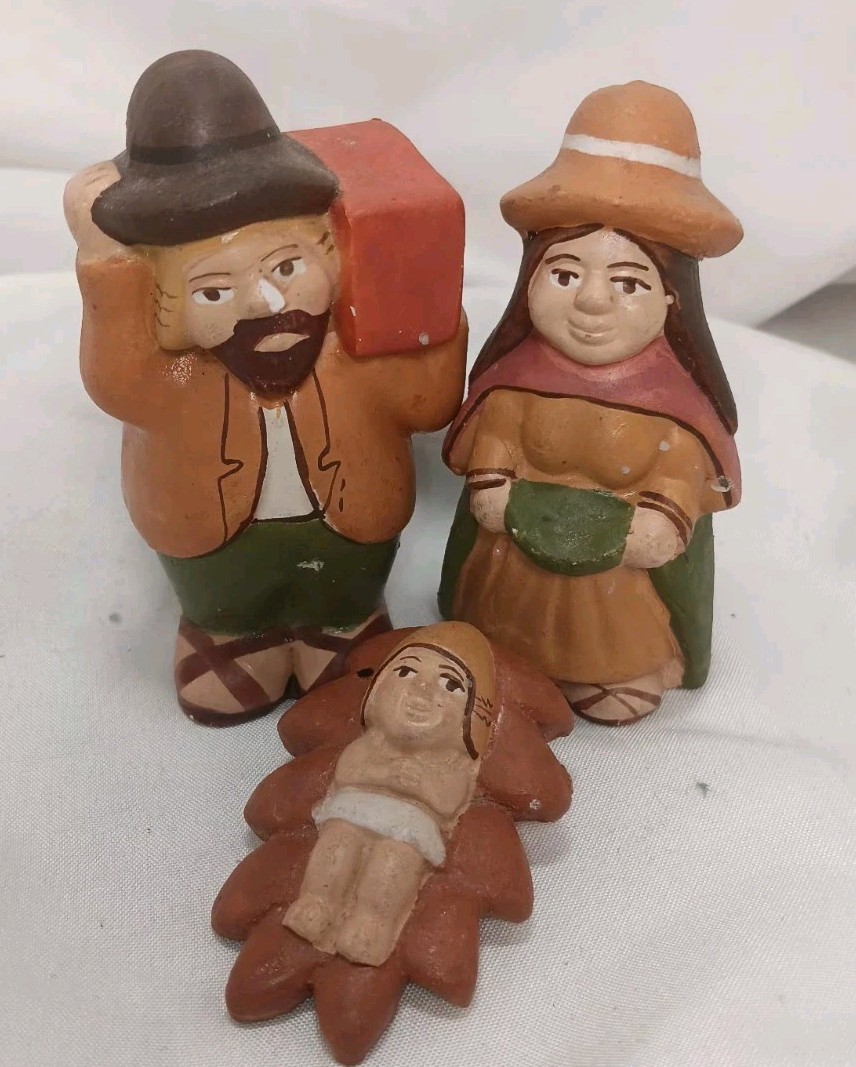 3-Peruvian Nativity Figurines Hand Painted Clay Pottery Mini Folk Art  3"