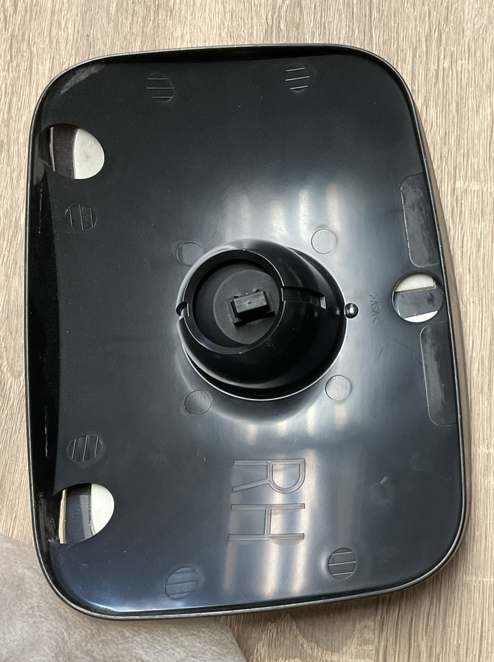 Cascadia Right Hand Hood Mirror TL28730