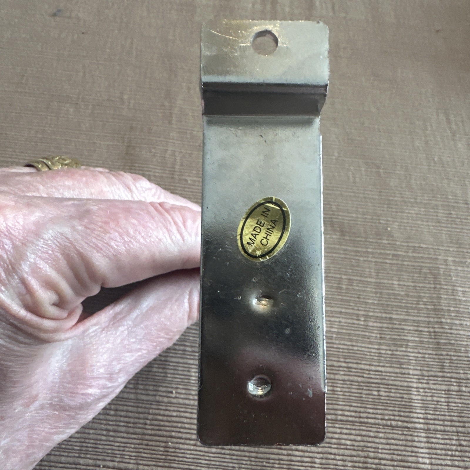 4" Slat Wall Hooks - 16