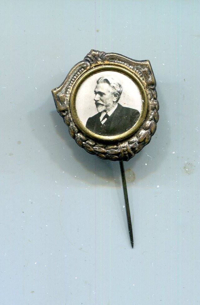 Vintage SPD KPD BADGE RARE AUGUST BEBEL