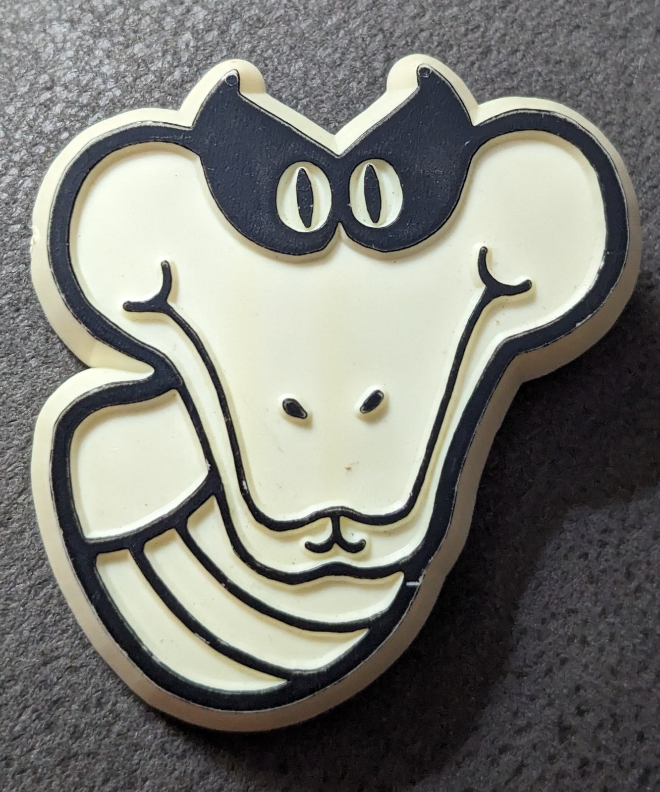 Vintage Glow In The Dark Snake Pin Cobra Hallmark Halloween Plastic Brooch