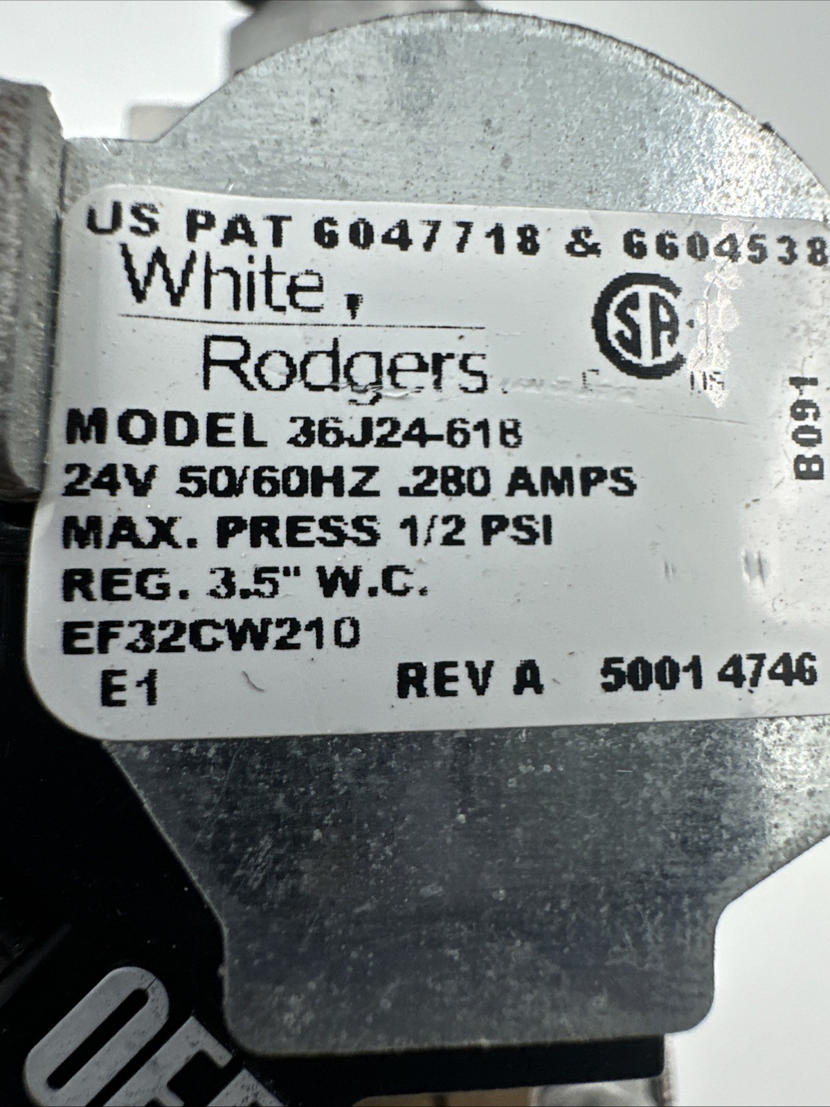Carrier Furnace OEM Gas Valve and Manifold 36J24-618 EF32CW210