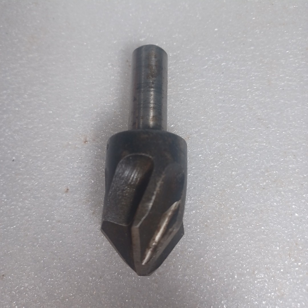 L 1 - 41 Degree Severance Countersink