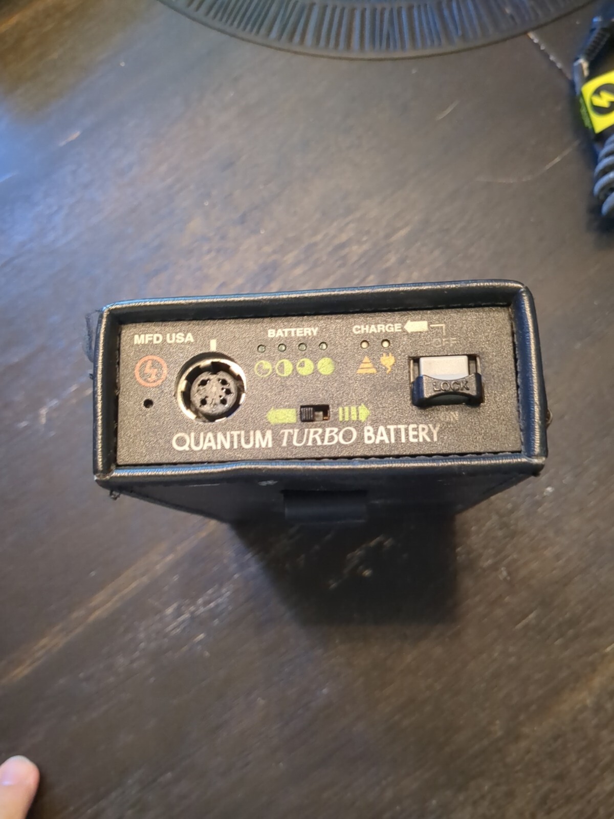 QUANTUM Turbo Battery with Charger Cable