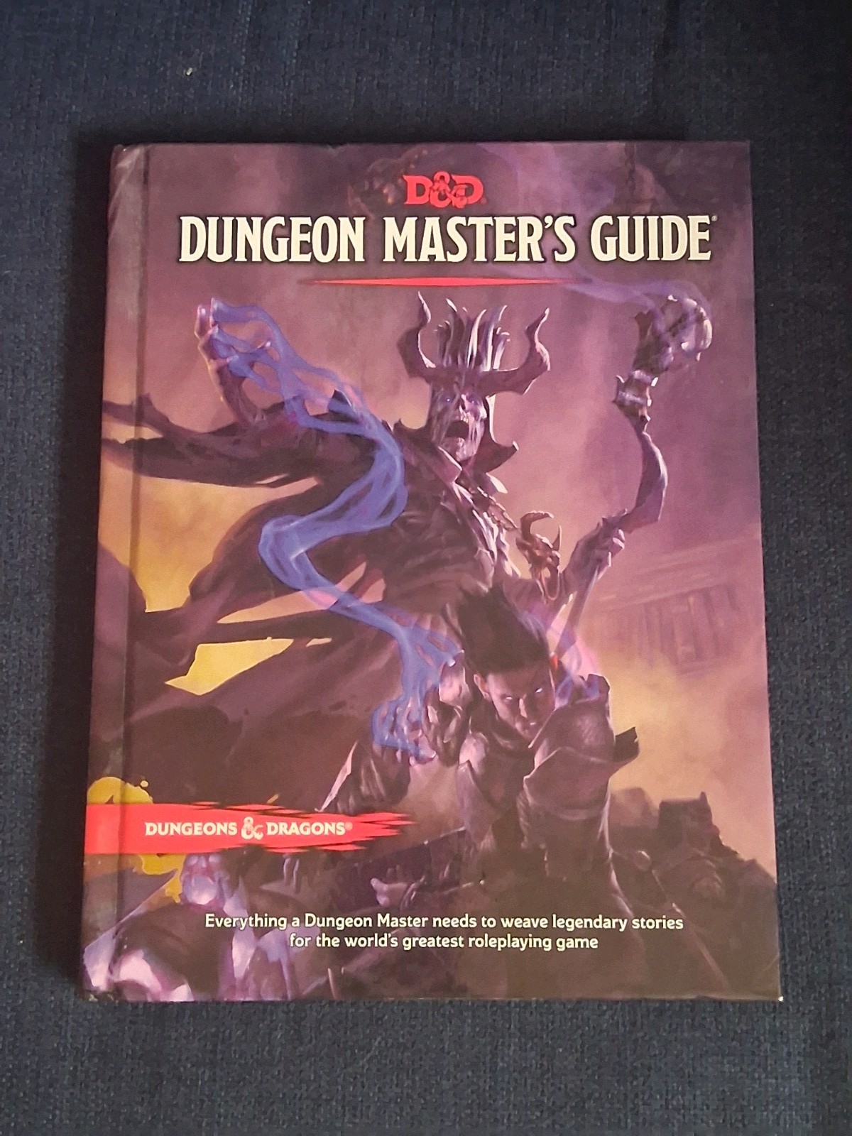 DUNGEONS & DRAGONS DUNGEON MASTER'S GUIDE  PUB.2014 VGC