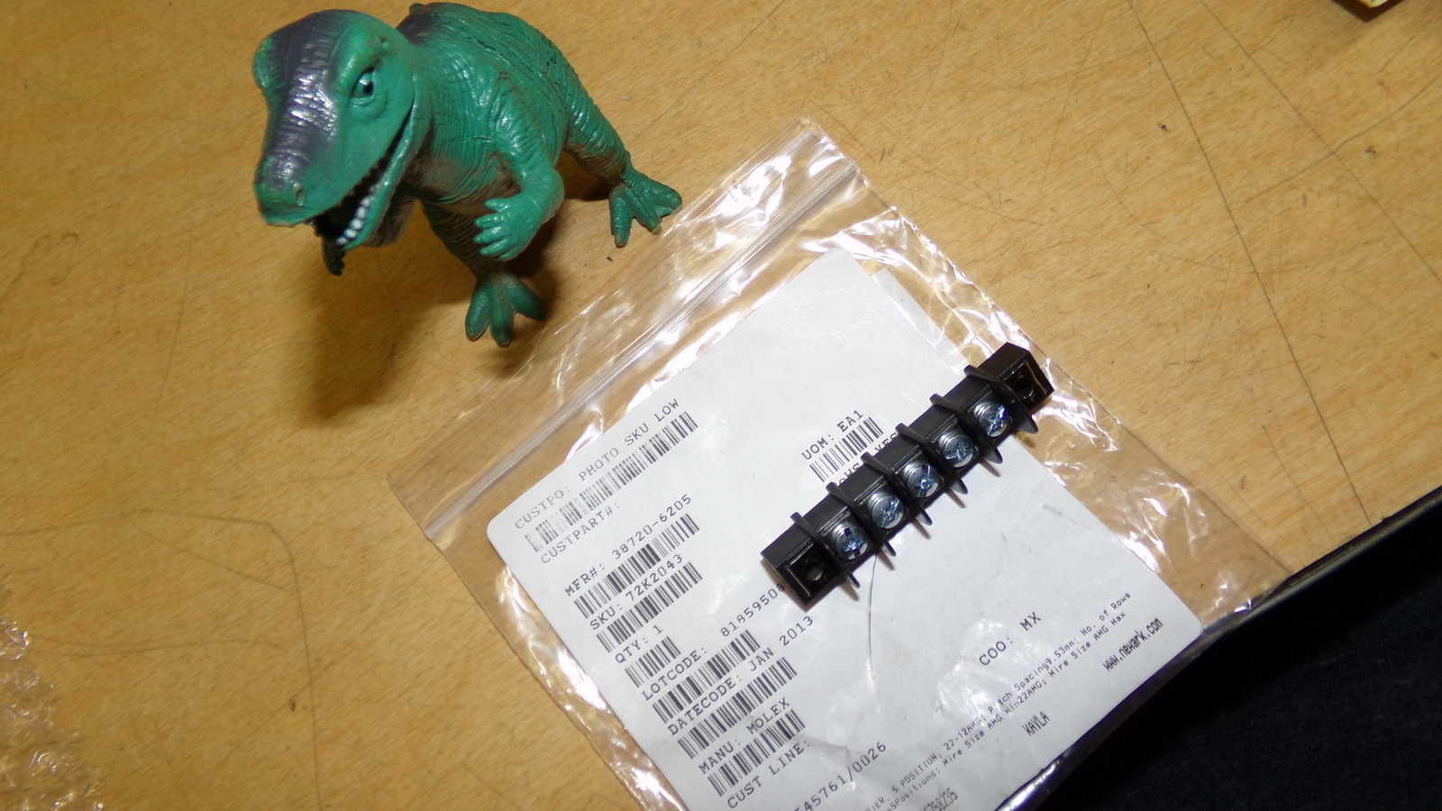 NEW Terminal Block 72K2043 *FREE SHIPPING*