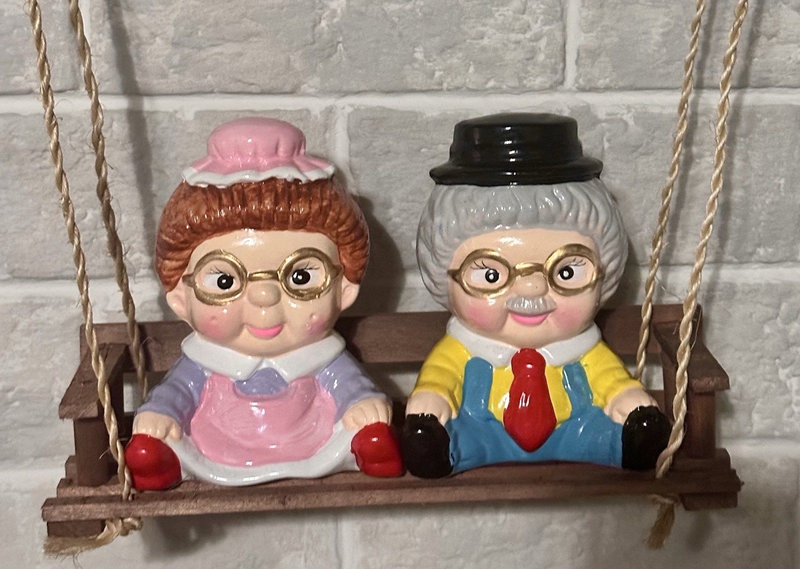 Vintage Rare Sitting On A Wooden Swing Grandpa & Grandma Pottery Planter/Vase EC
