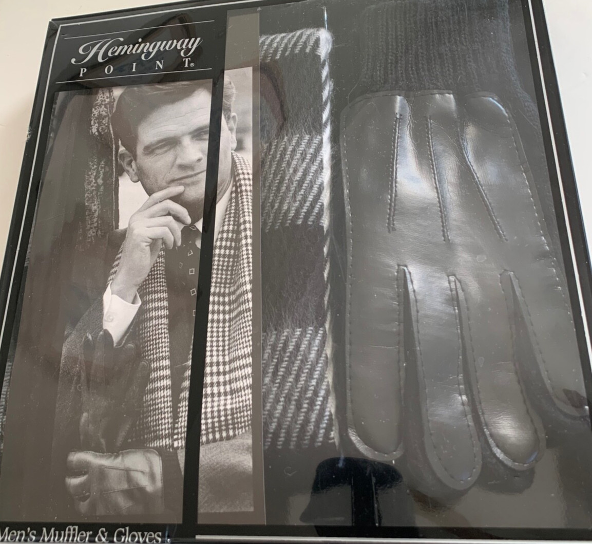 Mens scarf & gloves set. Hemingway POINT. Black & Gray. Brand new in box